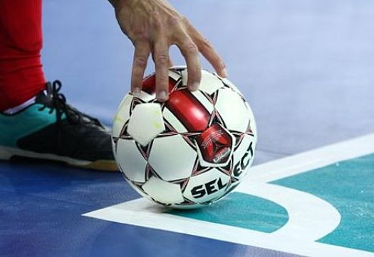 РАЙОННІ ПОСАДОВЦІ ТА ДЕПУТАТИ ГРАТИМУТЬ У ФУТБОЛ