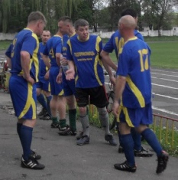 Гратимуть наші ветерани